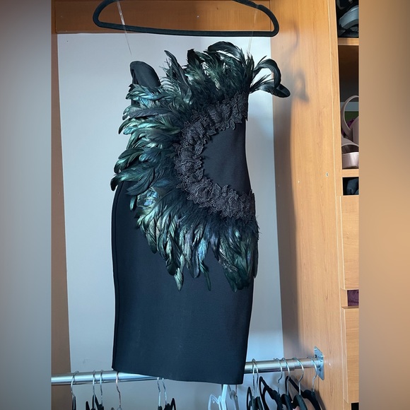 Black bandage feather dress never worn, no tags - Picture 1 of 1